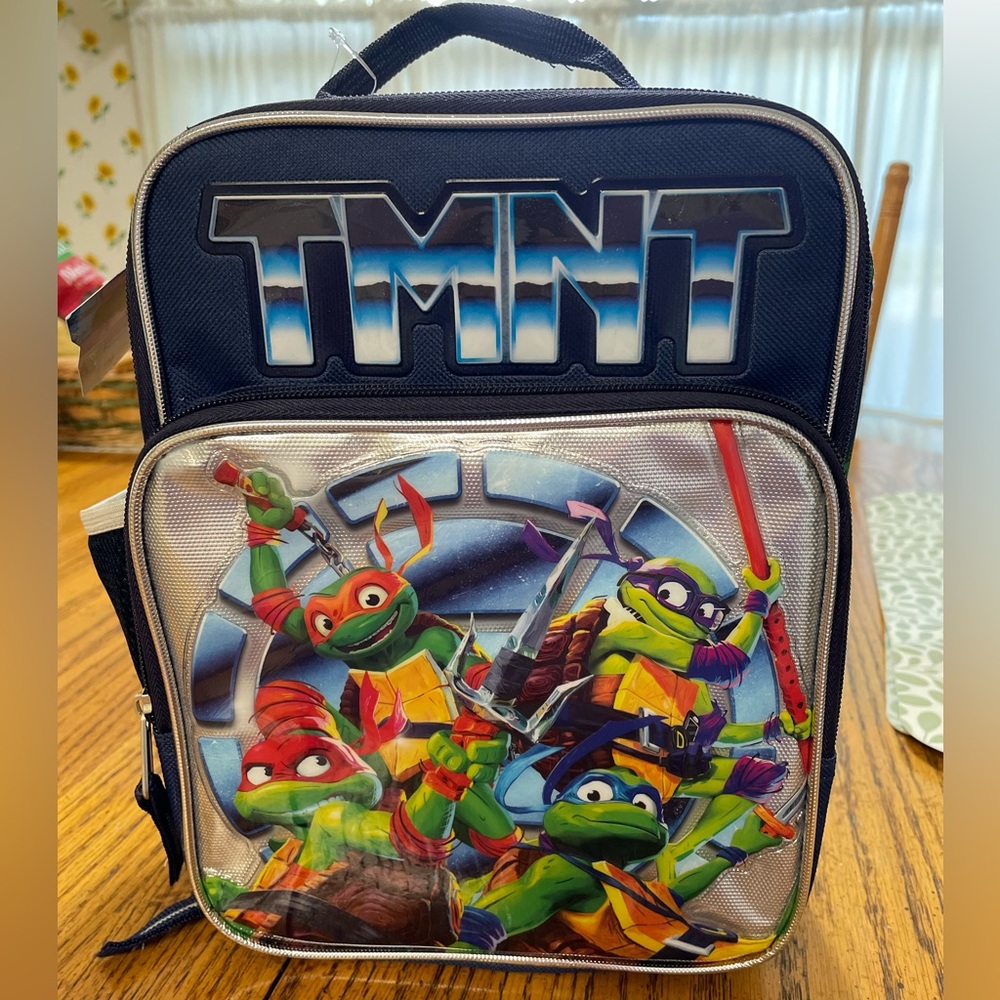 NWT TMNT Kids LunchBox